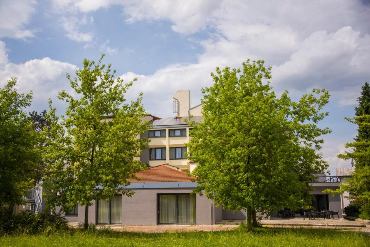 Hotel Prebold Buitenkant foto