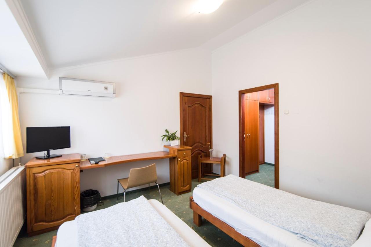 Hotel Prebold Buitenkant foto